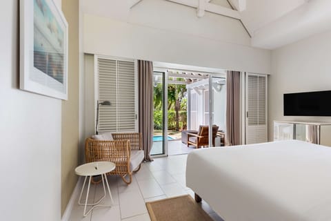 Premium Room, Beachfront (Plunge Pool) | Minibar, in-room safe, desk, laptop workspace