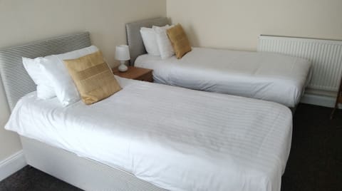 Double or Twin Room, Ensuite | Room amenity