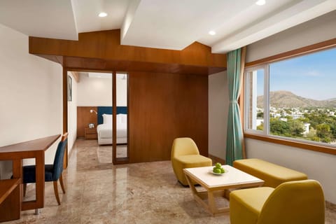 Suite, 1 King Bed, Non Smoking | Premium bedding, memory foam beds, minibar, in-room safe