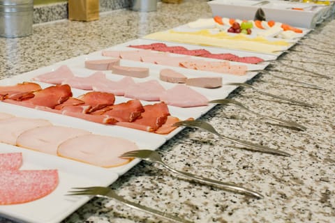 Daily buffet breakfast (EUR 16 per person)