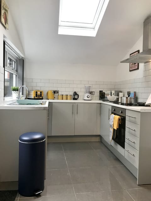 Comfort House, Private Bathroom | Shared kitchen | Highchair