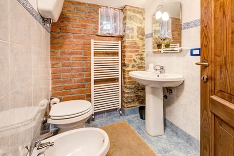 Villa, Multiple Bedrooms, Accessible, Smoking | Bathroom