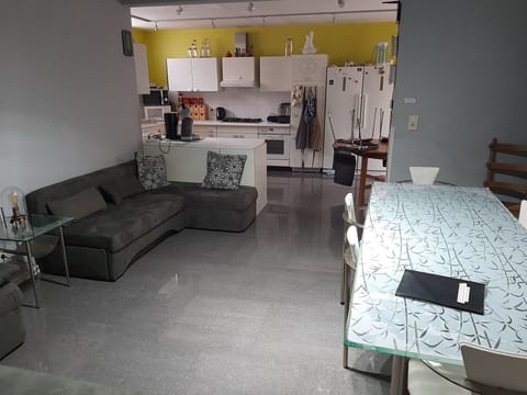 House, 5 Bedrooms, Terrace, Garden View | Dining room