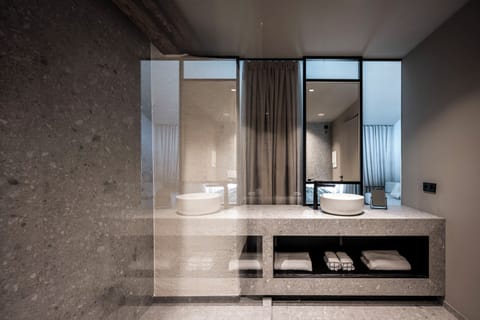 Standard Triple Room | Premium bedding, down comforters, minibar, soundproofing