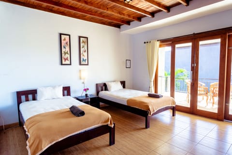 Standard Twin Room | Desk, soundproofing, free WiFi, bed sheets