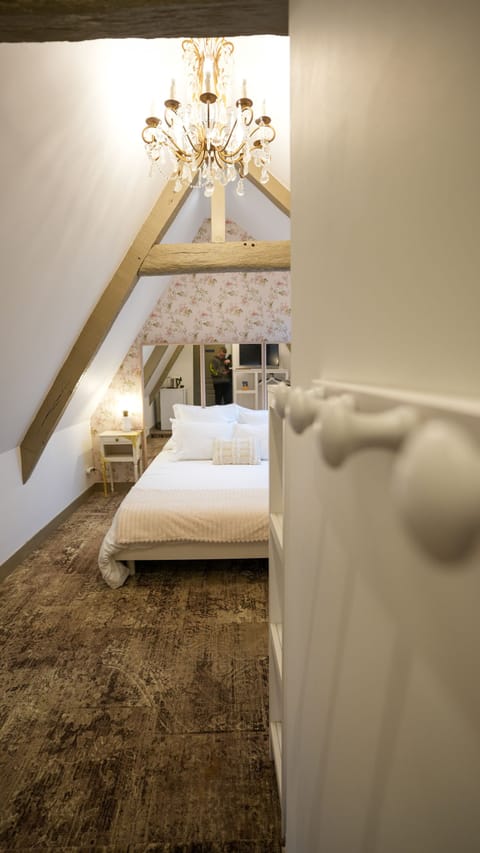 Comfort Double Room, Ensuite (Chambre Blanche)