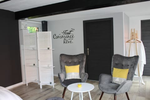 Double Room, Accessible, Ensuite | Lobby