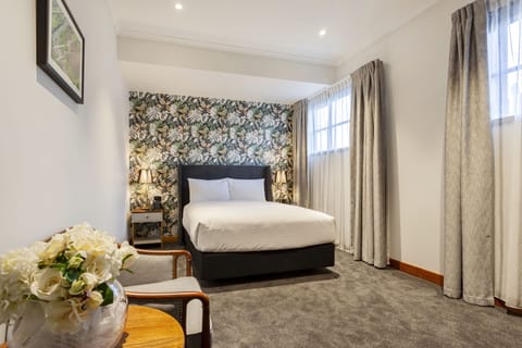 Deluxe Double Room, 1 Queen Bed | In-room safe, iron/ironing board, free WiFi, bed sheets