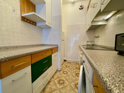 Apartment, 2 Bedrooms, Balcony | Interior