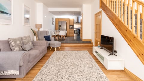 House | Living area | 30-inch TV with cable channels