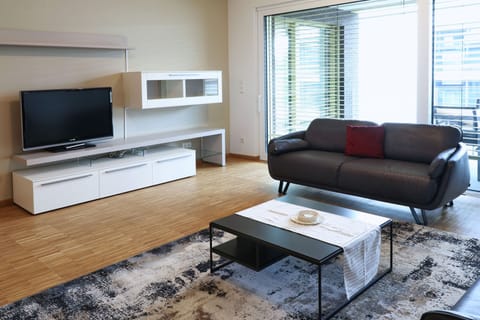 Apartment | Living area | Flat-screen TV
