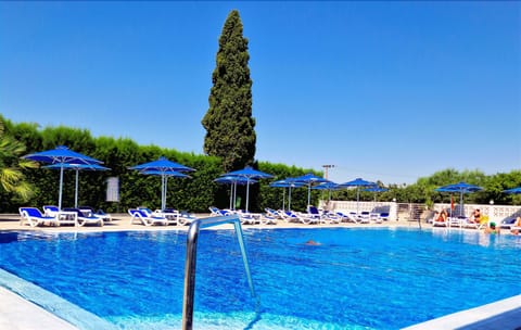 2 outdoor pools, pool umbrellas, sun loungers