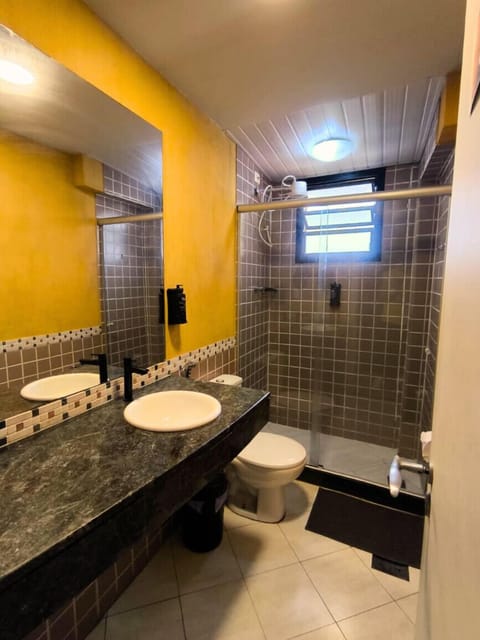 Quarto 03 | Bathroom | Shower