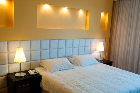 Standard Double Room | In-room safe, desk, blackout drapes, iron/ironing board