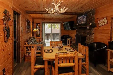 Cabin, 2 Bedrooms, Kitchen | Living area | TV