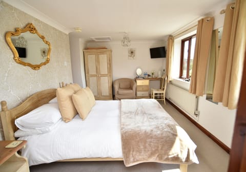 Double Room, Ensuite (Willow)