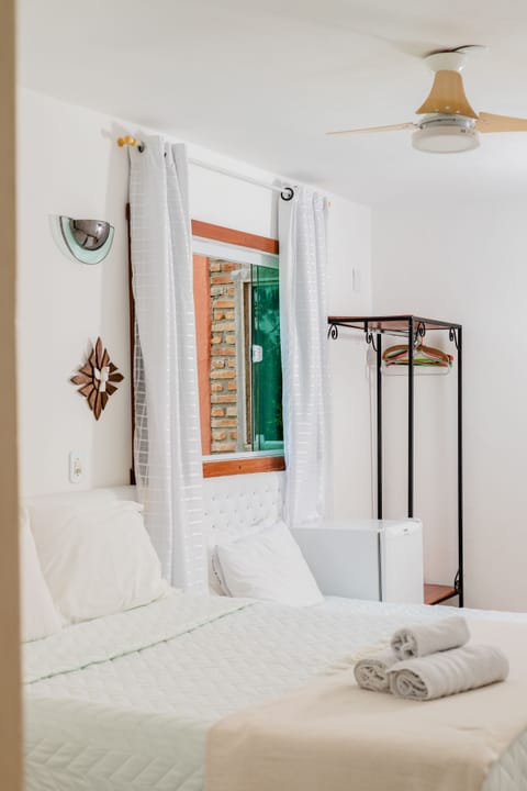 Hypo-allergenic bedding, free WiFi