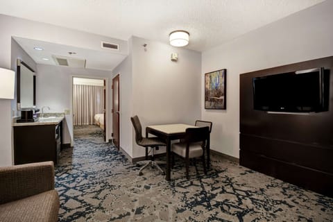 Suite, 2 Double Beds, Non Smoking | Living area | 32-inch LCD TV with cable channels, TV, video-game console