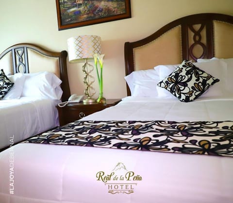 Deluxe Quadruple Room | Premium bedding, individually decorated, individually furnished