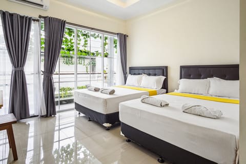 Deluxe Room (Lantai 2 & 3) | Free WiFi