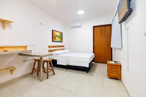 Basic Double or Twin Room | Minibar, free WiFi