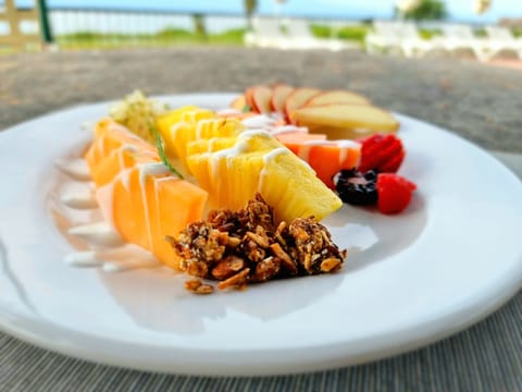 Daily cooked-to-order breakfast for a fee