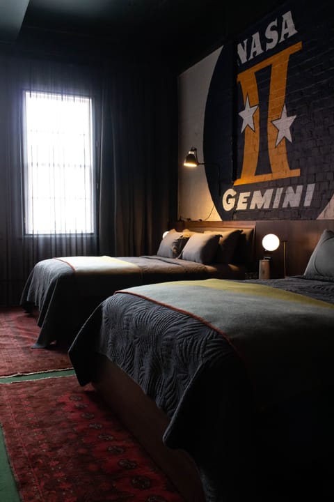 Gemini | Egyptian cotton sheets, premium bedding, pillowtop beds, free minibar