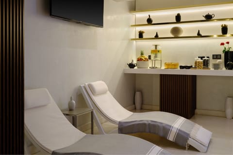 Couples treatment rooms, Turkish bath, body treatments