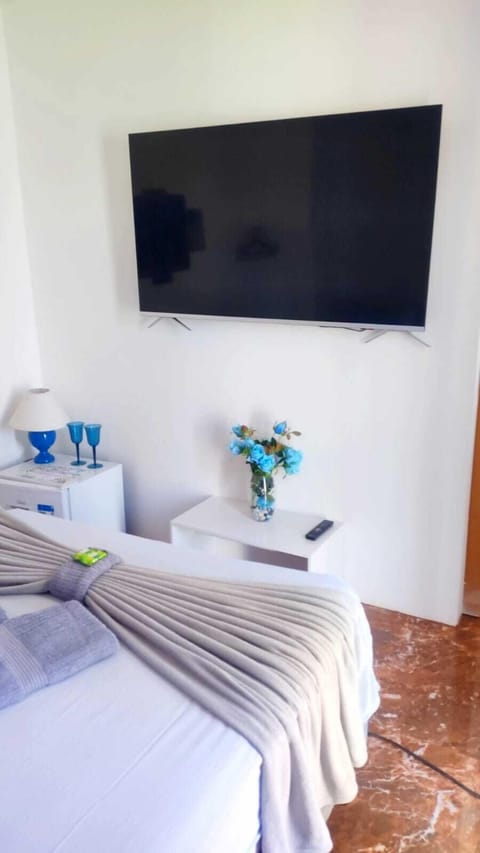 Suite Casal C3 | Minibar, free WiFi, bed sheets