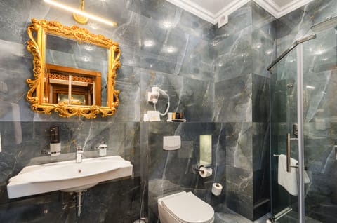 Superior Room | Bathroom | Designer toiletries, hair dryer, bathrobes, slippers