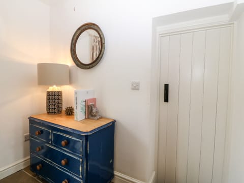 Cottage | 1 bedroom, individually decorated, individually furnished, free WiFi