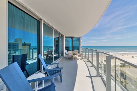 2 Bedroom Ocean & City South View Residence | Terrace/patio