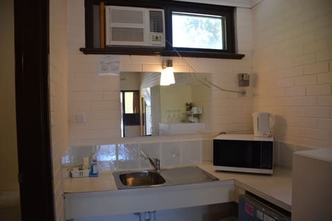 Queen & Single Room | Private kitchenette | Fridge, microwave, electric kettle, toaster