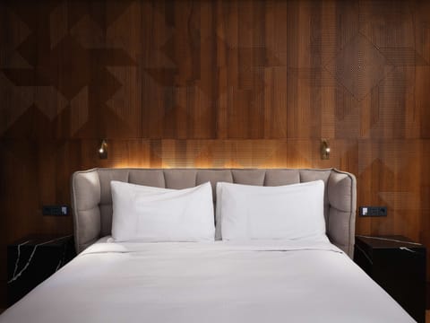 King Junior Suite | Premium bedding, minibar, in-room safe, desk