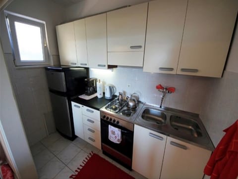 Apartment (Three Bedroom apartment with Terrace ) | Private kitchenette | Fridge