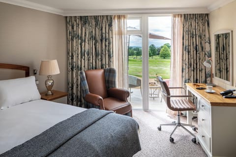 Executive Double or Twin Room, Golf View | Hypo-allergenic bedding, in-room safe, desk, iron/ironing board
