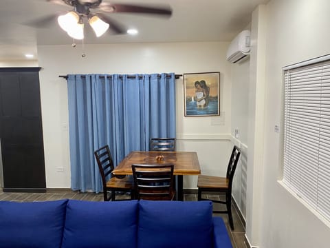 Deluxe Condo, 2 Bedrooms, Terrace, Beachside | Dining room