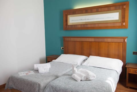 Classic Double Room | Down comforters, minibar, in-room safe, desk