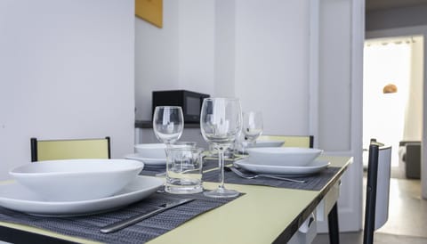 Apartment | 2 bedrooms, iron/ironing board, WiFi