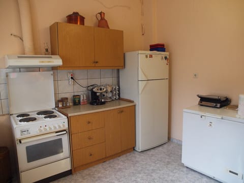 Apartment, 1 Bedroom, Accessible, Garden View | Interior