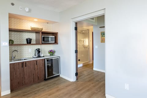 Executive Suite, 1 King Bed, Bay View (Bay View King Suite.) | Private kitchen | Coffee/tea maker, eco-friendly cleaning products