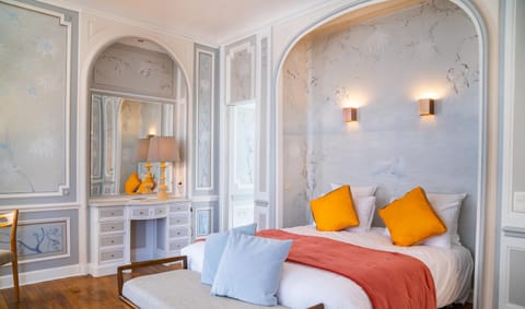 Luxury Double Room, Balcony, River View | Premium bedding, individually decorated, desk, laptop workspace