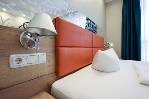 Standard Double Room | Minibar, desk, laptop workspace, free WiFi