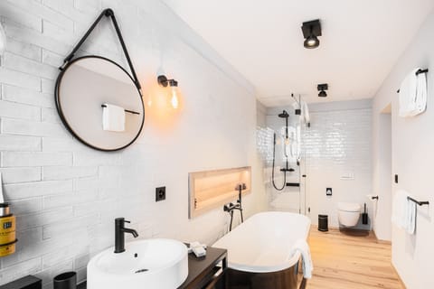 Studio | Bathroom | Towels