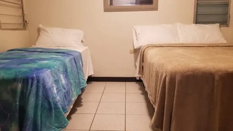 Family Apartment | Iron/ironing board, free WiFi, bed sheets