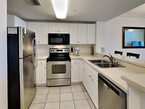 Condo, 3 Bedrooms, Ocean View (T1 - 2003 - No Pets Allowed) | Private kitchen | Fridge, microwave, oven, stovetop