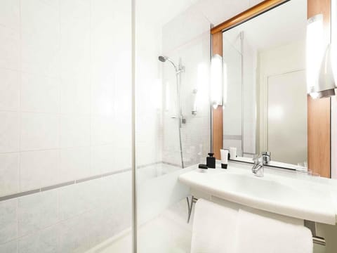 In-room safe, desk, soundproofing, iron/ironing board