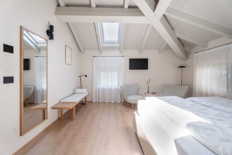 Double or Twin Room (Attic) | Premium bedding, minibar, in-room safe, desk