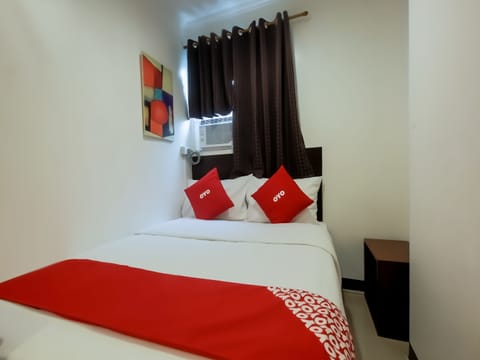 Standard Double Room | Desk, free WiFi, bed sheets