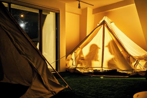 Family Tent | Free WiFi, bed sheets